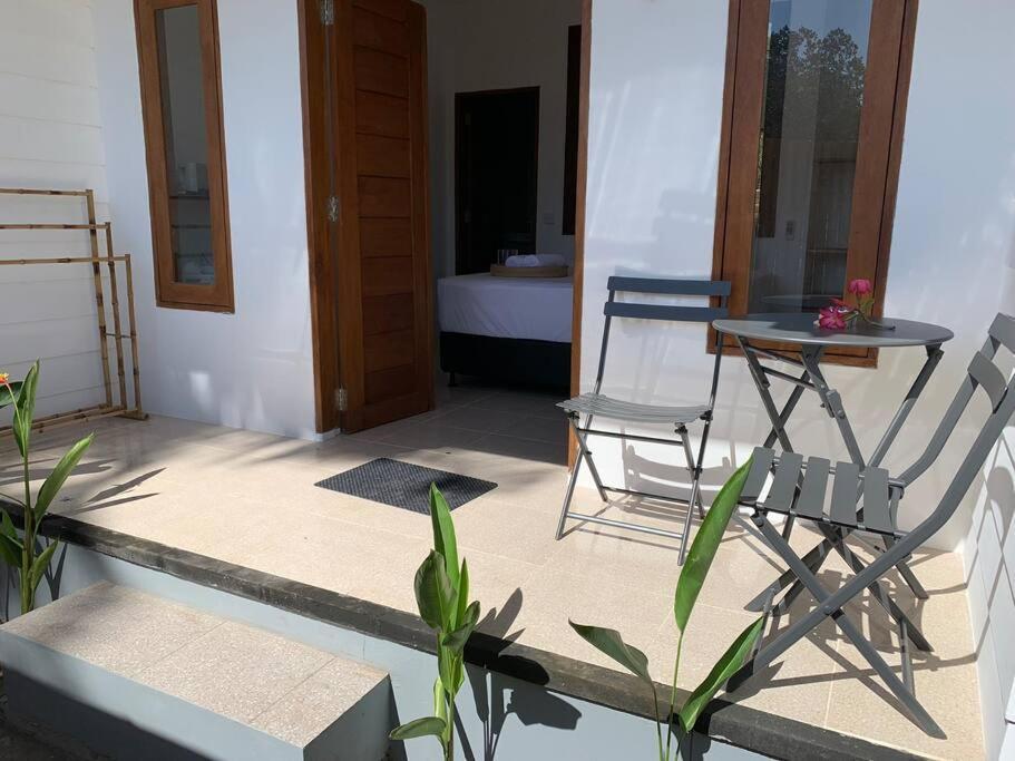 3 Monkeys Lembongan Studio Apartments Gym Recovery Centre Ngoại thất bức ảnh