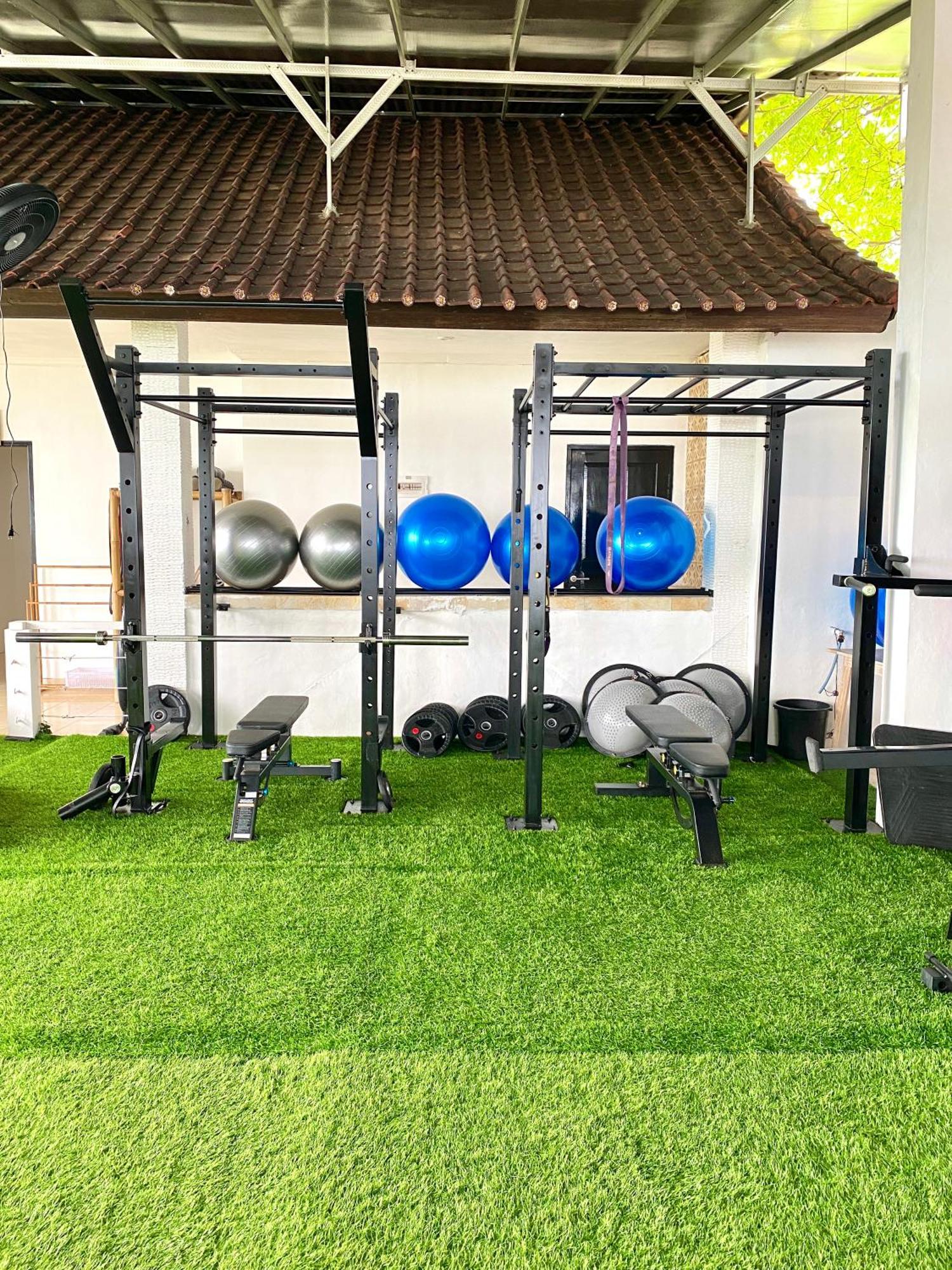 3 Monkeys Lembongan Studio Apartments Gym Recovery Centre Ngoại thất bức ảnh