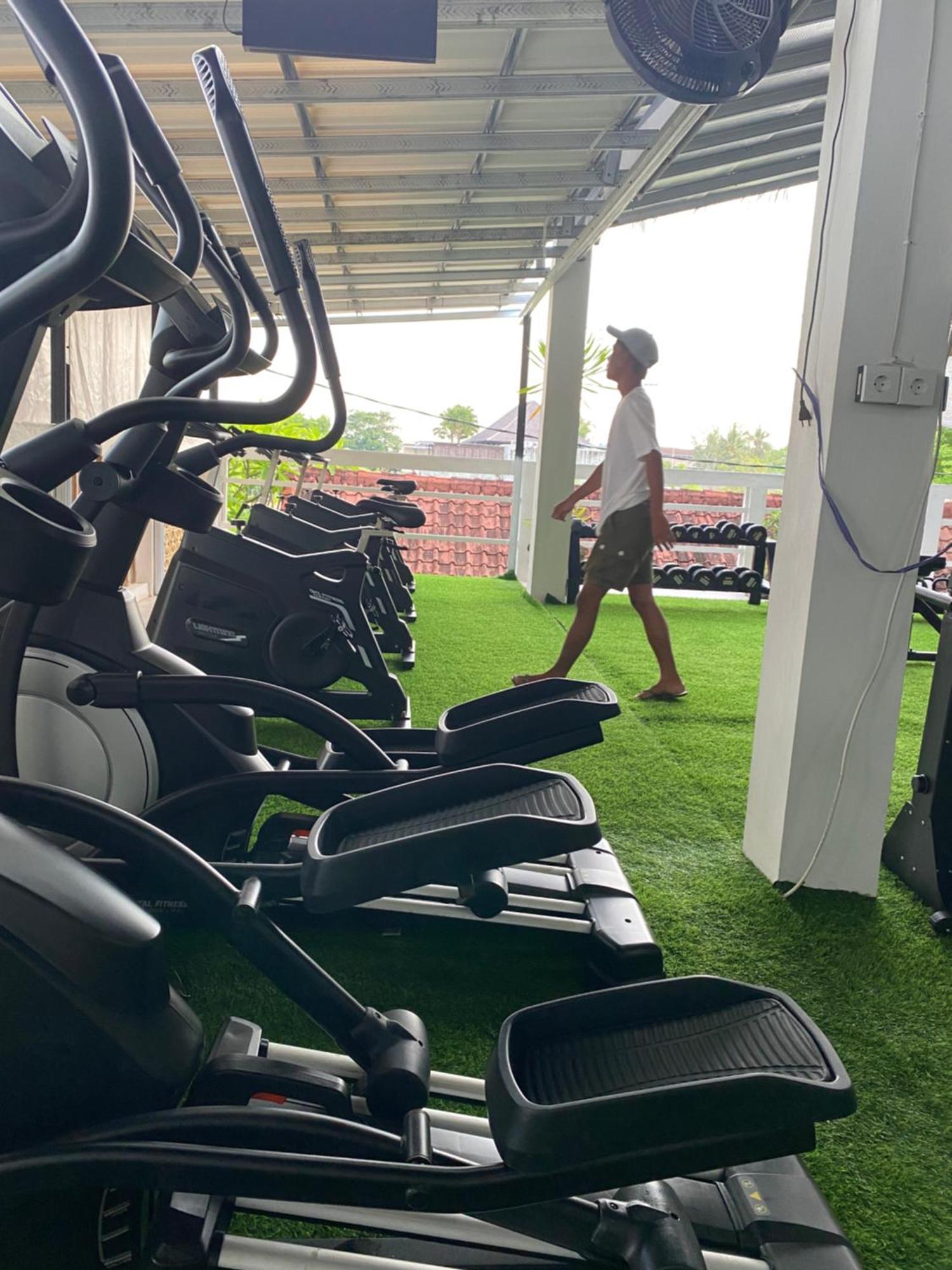3 Monkeys Lembongan Studio Apartments Gym Recovery Centre Ngoại thất bức ảnh